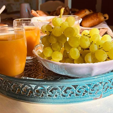 Bed and Breakfast La Boheme Кондом Экстерьер фото