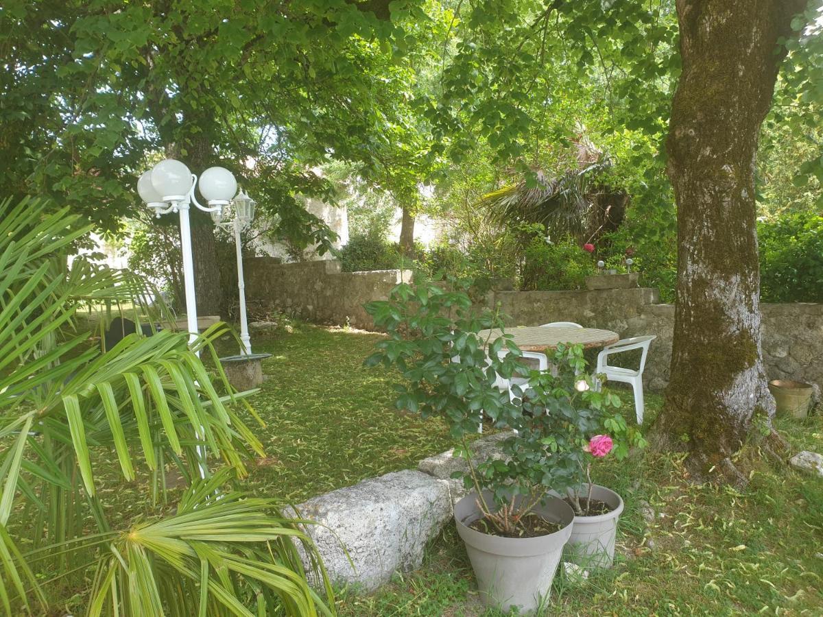 Bed and Breakfast La Boheme Кондом Экстерьер фото