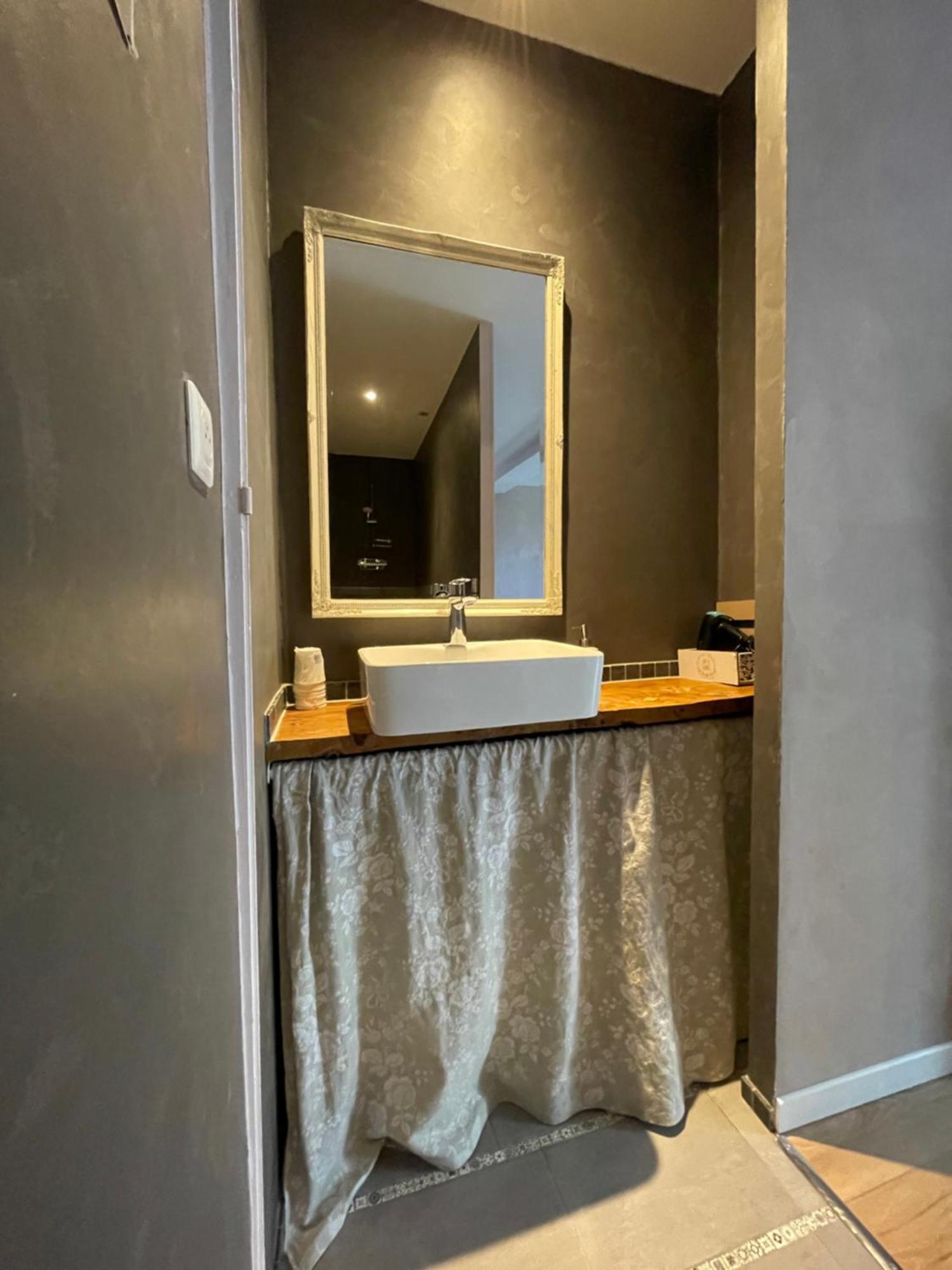 Bed and Breakfast La Boheme Кондом Экстерьер фото