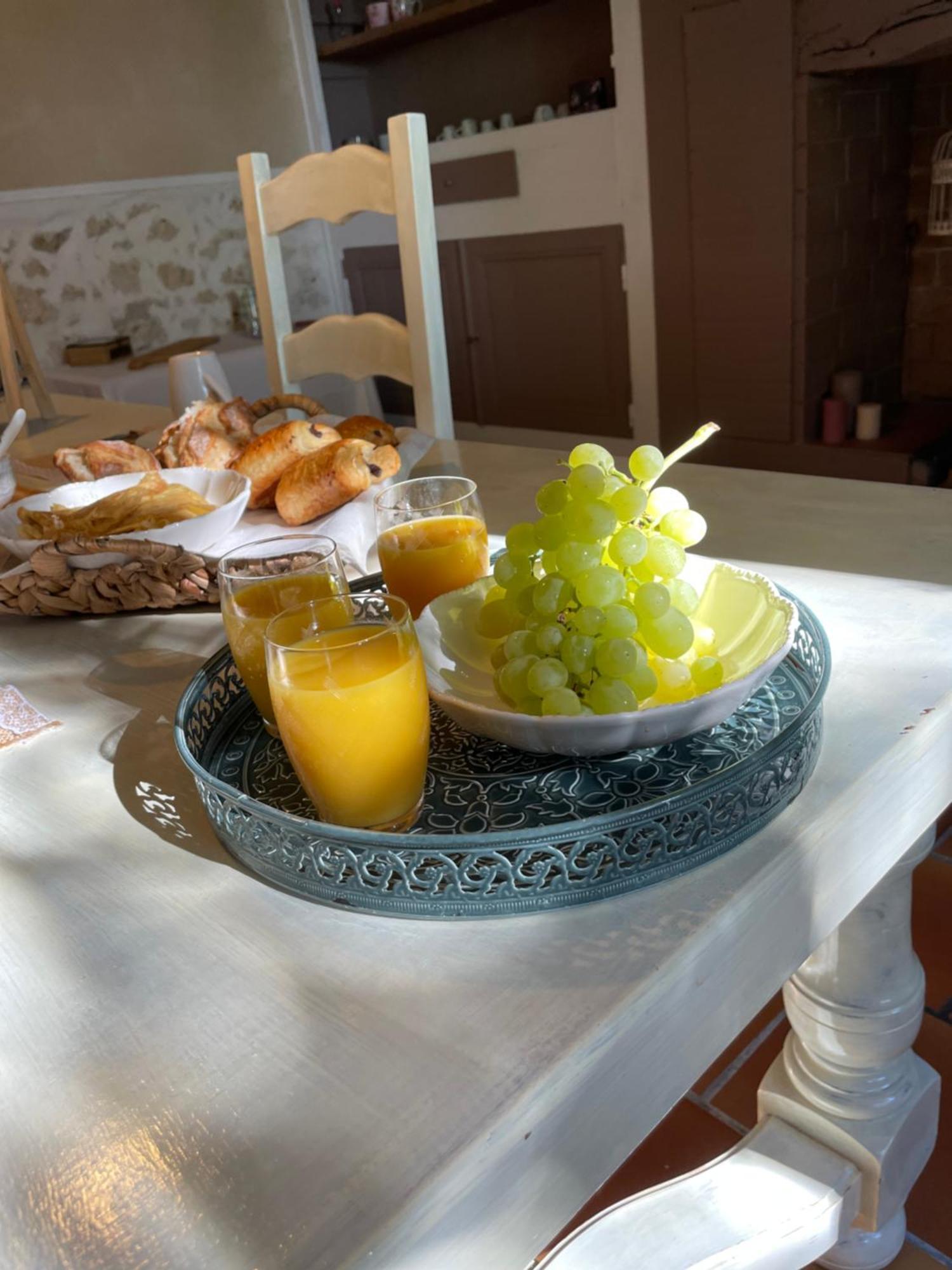 Bed and Breakfast La Boheme Кондом Экстерьер фото